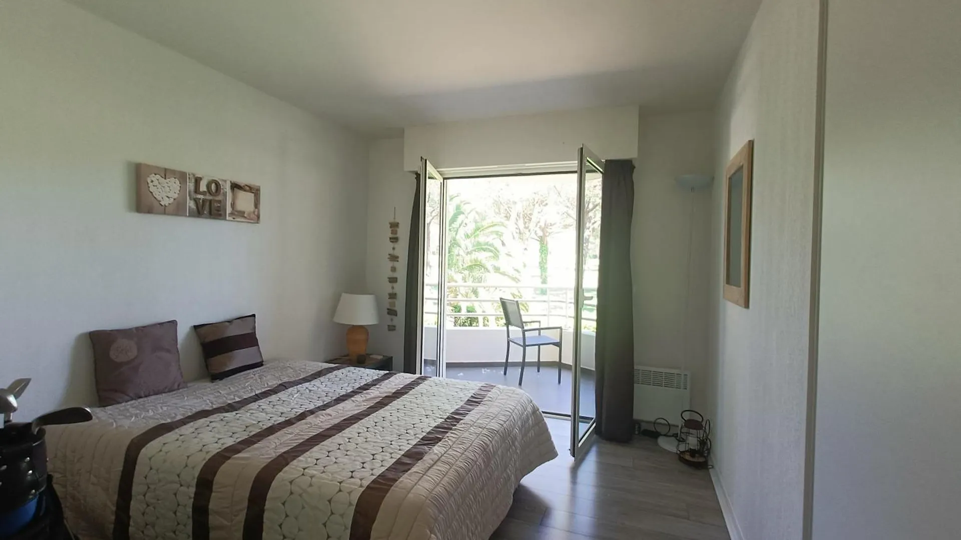 Property On Golf 0*, Saint-Raphael (Var) France