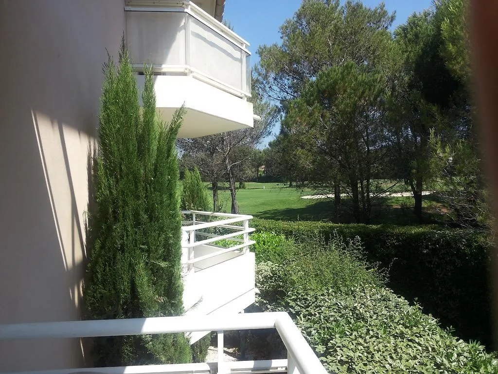 Appartement De Standing Sur Golf 0*, Saint-Raphael (Var)
