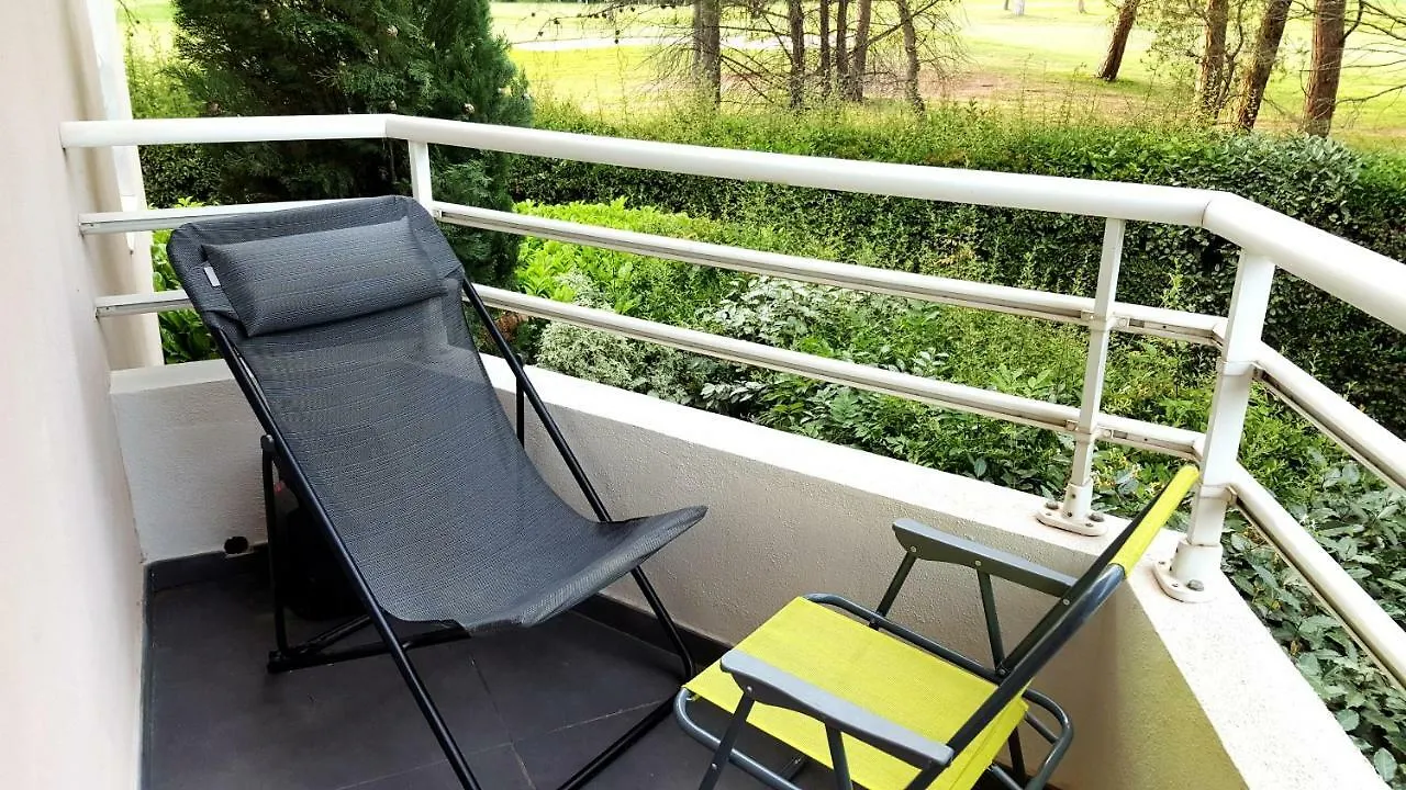 Appartement De Standing Sur Golf 0*, Saint-Raphael (Var) France
